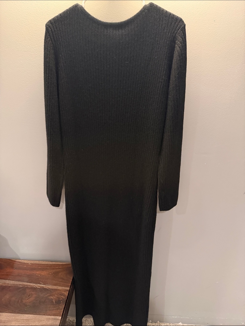 Quince 100% Yak Wool Ribbed Button-Front Long Sleeve Black Dress - Picture 4 of 5